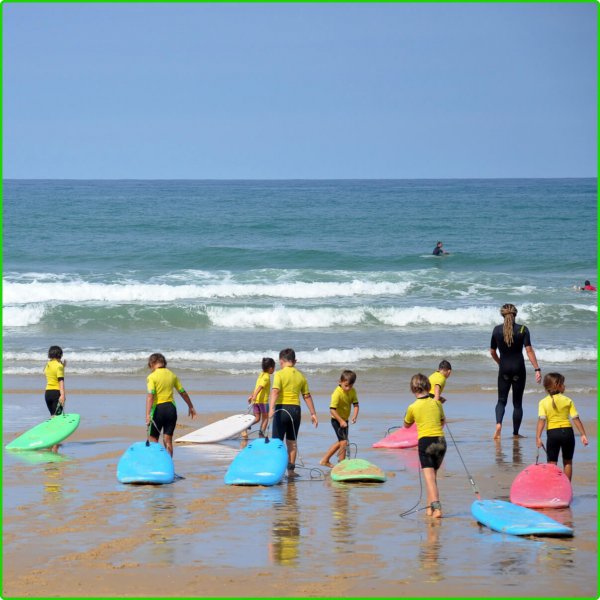 Cours collectifs mini surfeurs